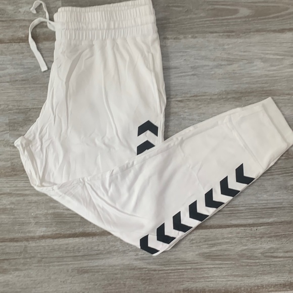 Express Pants - White Joggers